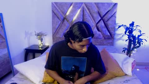 Louis Valdz online show from 01-25-25, 06:02