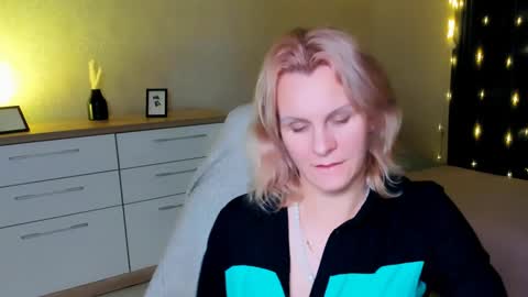 Louisa online show from 12-06-24, 07:12