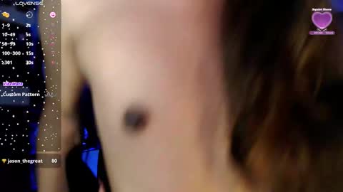 Snapshot of louisassy chatting on 09-18-25, 01:40 Louisa online show from 09-18-25, 01:40