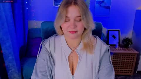 Loise online show from 11-05-25, 09:04