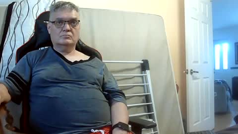 loumtl3 online show from 06-19-26, 11:14