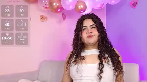 Snapshot of lourdes_moon22 chatting on 11-23-25, 02:17 lourdes_moon22 online show from 11-23-25, 02:17