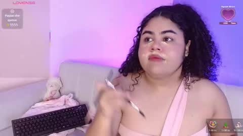 Snapshot of lourdes_moon22 chatting on 12-02-25, 12:10 lourdes_moon22 online show from 12-02-25, 12:10