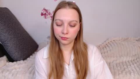 love bella  online show from 02-21-26, 12:22