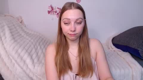 love bella  online show from 03-23-26, 12:14