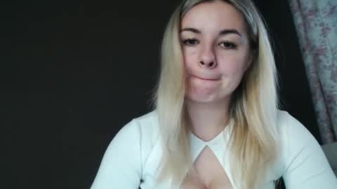 Megane online show from 04-25-26, 10:18