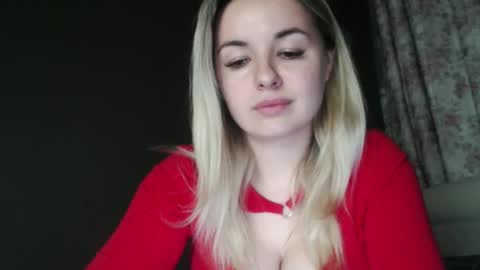 Snapshot of love_dom_meg chatting on 05-05-26, 08:28 Megane online show from 05-05-26, 08:28