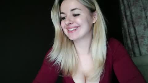 Snapshot of love_dom_meg chatting on 05-06-26, 08:36 Megane online show from 05-06-26, 08:36