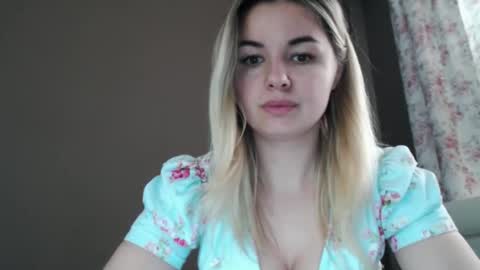 Snapshot of love_dom_meg chatting on 06-02-26, 11:12 Megane online show from 06-02-26, 11:12