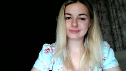 Snapshot of love_dom_meg chatting on 06-07-26, 09:07 Megane online show from 06-07-26, 09:07