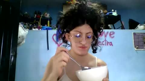 love_electra online show from 02-10-26, 09:41