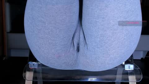 Kira online show from 04-25-26, 08:17