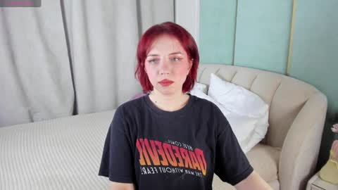 Lola online show from 01-21-25, 01:08