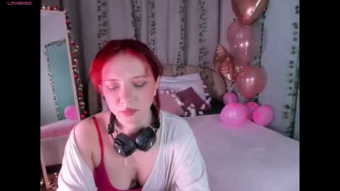Lola online show from 02-17-25, 01:04