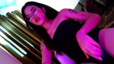 Seren online show from 11-13-25, 05:28