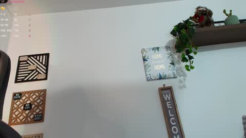 Snapshot of love_sharol chatting on 12-16-24, 11:18 Sharol Leon online show from 12-16-24, 11:18