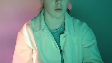 Vivian online show from 12-03-25, 01:42