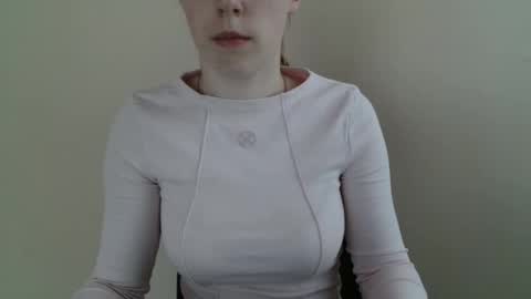 Vivian online show from 03-23-26, 12:42