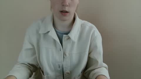 Vivian online show from 03-27-26, 12:38