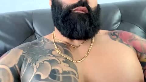 loveathickbitch online show from 10-31-25, 04:30