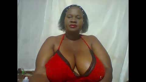 Snapshot of lovebigmelon chatting on 11-09-25, 08:01 Lynn online show from 11-09-25, 08:01