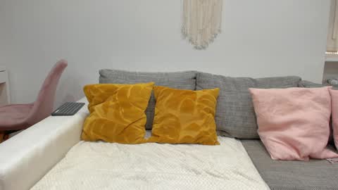 Snapshot of loveboost_r chatting on 10-09-25, 05:00 Jessica Nelson Ricky Reed online show from 10-09-25, 05:00