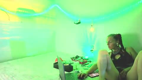 lovecandycunt143 online show from 09-09-25, 09:31