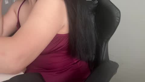 Snapshot of lovecelinexo chatting on 10-13-25, 10:04 Celine online show from 10-13-25, 10:04