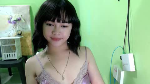 Snapshot of lovee_gelly chatting on 12-04-25, 10:46 Gelly online show from 12-04-25, 10:46