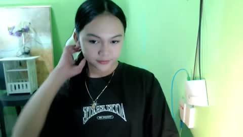 Snapshot of lovee_gelly chatting on 12-05-25, 10:24 Gelly online show from 12-05-25, 10:24