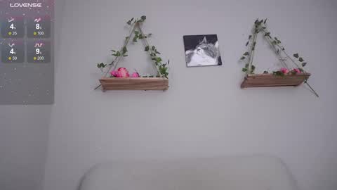 katalina   online show from 03-07-25, 07:30