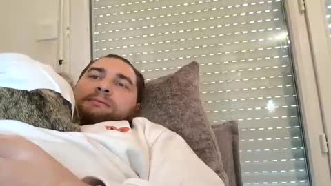 Snapshot of loveepussy59 chatting on 03-03-25, 03:09 Free spirit online show from 03-03-25, 03:09