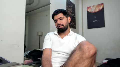 Snapshot of lovehairyindian chatting on 03-03-25, 07:21 Indian hairy online show from 03-03-25, 07:21