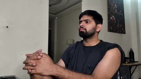 Snapshot of lovehairyindian chatting on 03-10-25, 08:12 Indian hairy online show from 03-10-25, 08:12