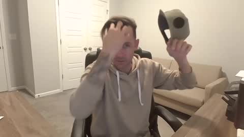 Snapshot of lovehatelovers chatting on 09-19-25, 08:16 lovehatlovers online show from 09-19-25, 08:16