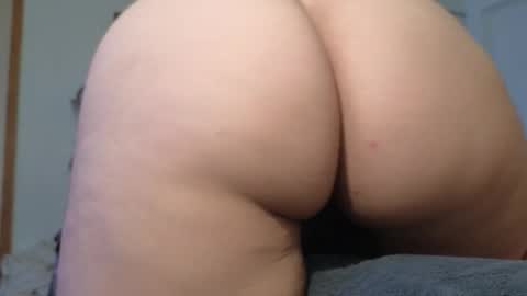 Snapshot of lovelace390 chatting on 01-12-26, 07:57 Amber online show from 01-12-26, 07:57