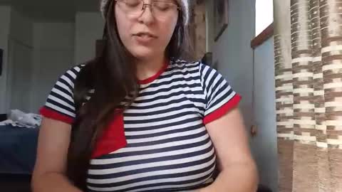 Snapshot of lovelace390 chatting on 02-18-26, 11:01 Amber online show from 02-18-26, 11:01