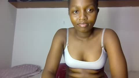 lovelbrownie online show from 10-02-25, 06:04