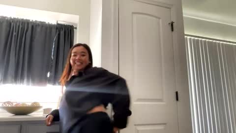 Love online show from 03-02-25, 04:21