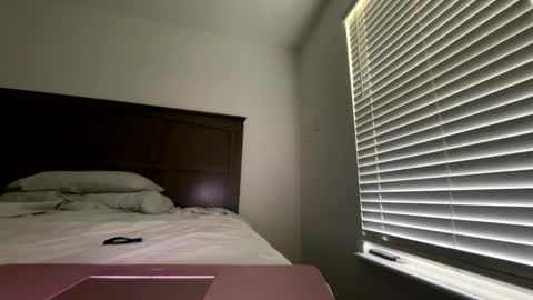 Love online show from 12-02-25, 03:29