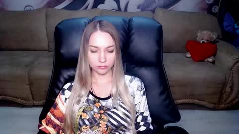 private open online show from 11-10-25, 05:56