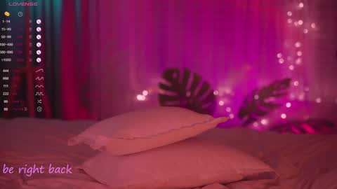 Snapshot of lovellynelly chatting on 01-14-25, 07:32 Nelly online show from 01-14-25, 07:32