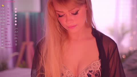 Snapshot of lovellynelly chatting on 02-08-25, 01:33 Nelly online show from 02-08-25, 01:33