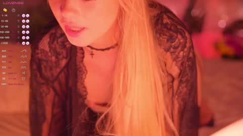 Snapshot of lovellynelly chatting on 02-18-25, 04:59 Nelly online show from 02-18-25, 04:59