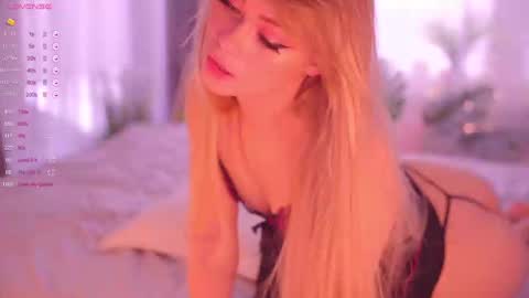 Snapshot of lovellynelly chatting on 02-24-25, 02:48 Nelly online show from 02-24-25, 02:48