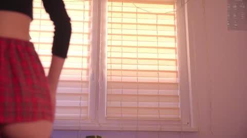 Snapshot of lovellynelly chatting on 11-28-25, 01:03 Nelly online show from 11-28-25, 01:03