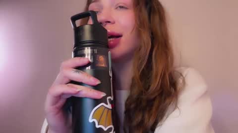 Snapshot of lovelorn_ chatting on 01-13-25, 03:26 Elsa online show from 01-13-25, 03:26