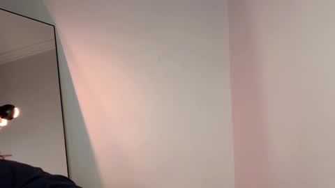 Snapshot of lovelorn_ chatting on 02-21-25, 03:45 Elsa online show from 02-21-25, 03:45