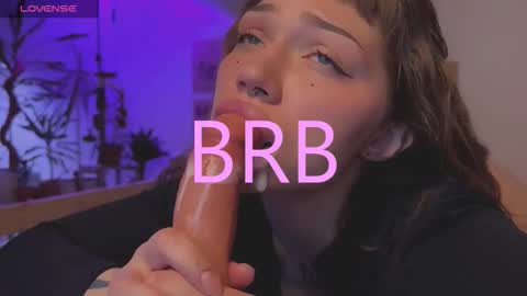 Snapshot of lovelorn_ chatting on 09-15-25, 02:44 Elsa online show from 09-15-25, 02:44