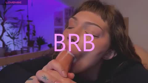 Snapshot of lovelorn_ chatting on 10-05-25, 04:22 Elsa online show from 10-05-25, 04:22